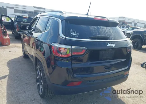 2018 Jeep Compass Limited Fwd из США, поврежденный, VIN 3C4NJCCB4JT139926